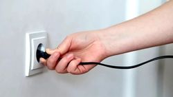 Cât costă manopera la instalația electrică pentru o casă de 100 mp în 2025. Prețuri actualizate Cât costă manopera la instalația electrică pentru o casă de 100 mp în 2025. Prețuri actualizate